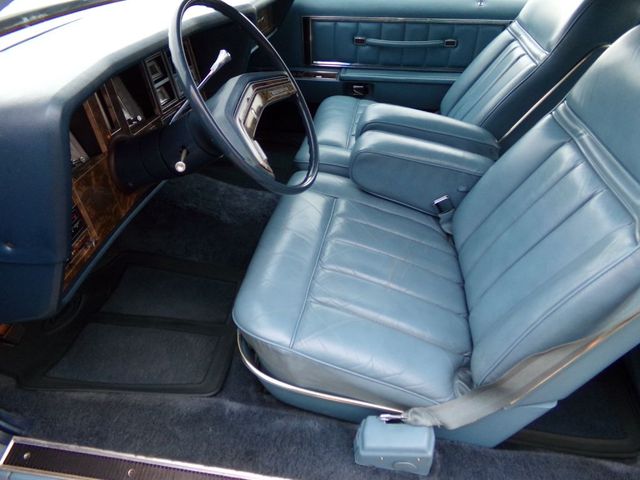 1978 Lincoln MARK V | Gonzales, TX | West Motors 1978 Lincoln MARK V | Gonzales, TX | West Motors