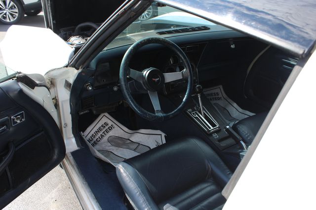 1979 Chevrolet Corvette Coupe | Granite City, Illinois | MasterCars Company Inc. 1979 Chevrolet Corvette Coupe | Granite City, Illinois | MasterCars Company Inc.