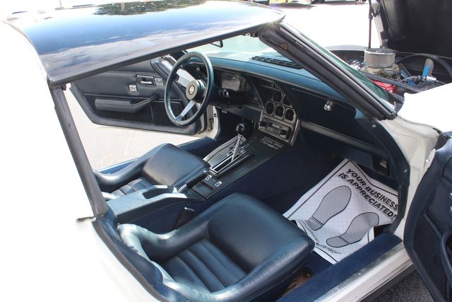 1979 Chevrolet Corvette Coupe | Granite City, Illinois | MasterCars Company Inc. 1979 Chevrolet Corvette Coupe | Granite City, Illinois | MasterCars Company Inc.