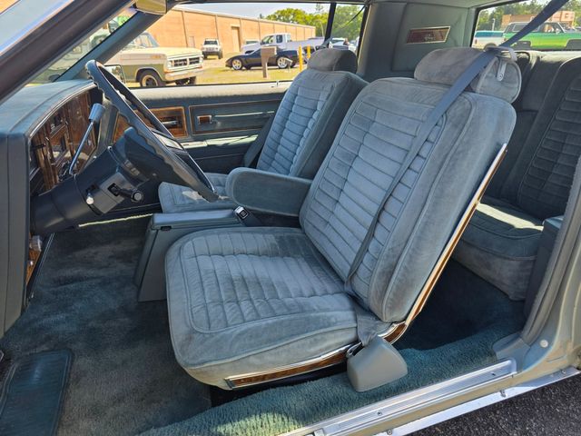 1981 Buick Riviera Coupe 1981 Buick Riviera Coupe