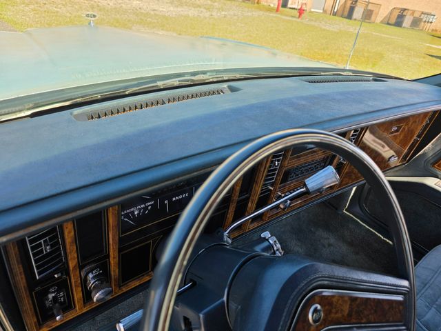 1981 Buick Riviera Coupe 1981 Buick Riviera Coupe