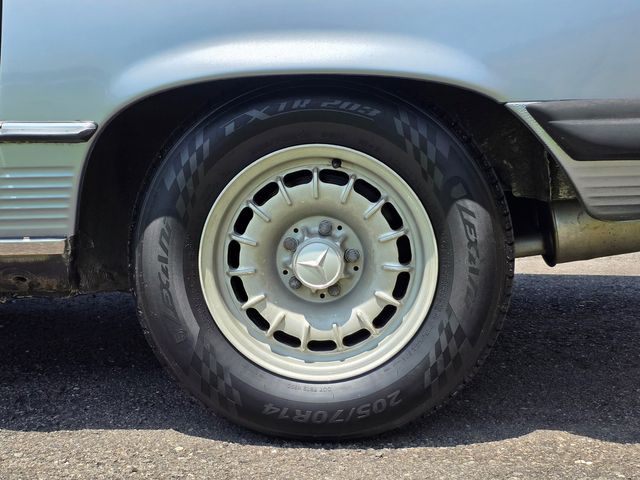 1982 Mercedes-Benz 380SL Roadster 1982 Mercedes-Benz 380SL Roadster