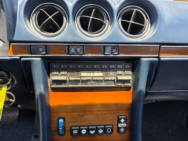 1982 Mercedes-Benz 380SL Roadster 1982 Mercedes-Benz 380SL Roadster