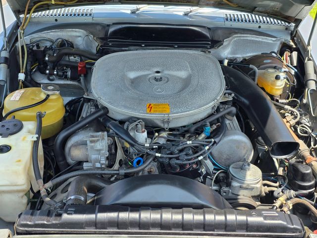 1982 Mercedes-Benz 380SL Roadster 1982 Mercedes-Benz 380SL Roadster