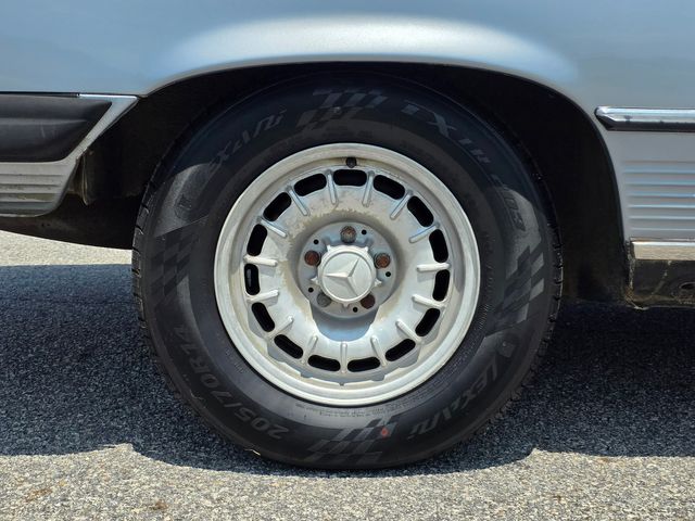 1982 Mercedes-Benz 380SL Roadster 1982 Mercedes-Benz 380SL Roadster