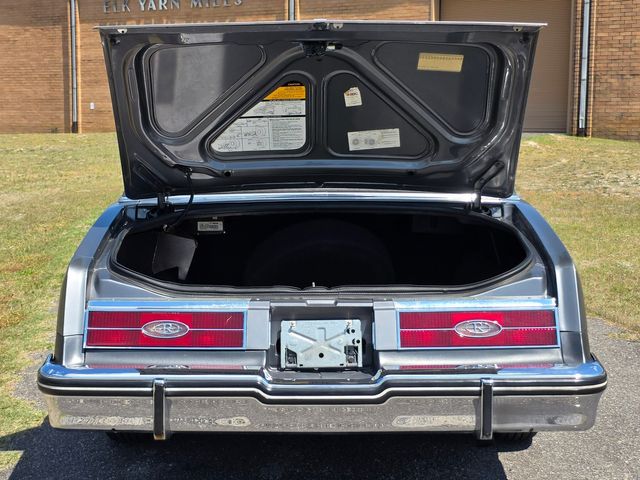 1985 Buick Riviera Coupe 1985 Buick Riviera Coupe