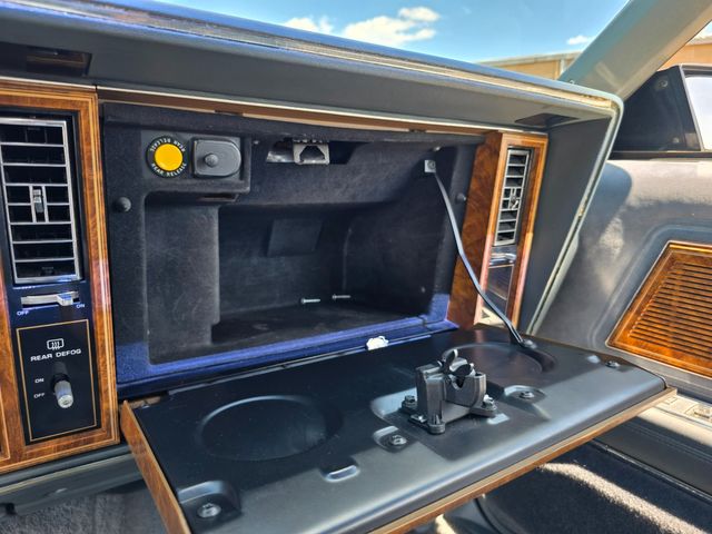 1985 Buick Riviera Coupe 1985 Buick Riviera Coupe