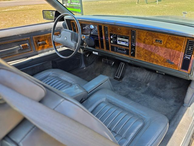 1985 Buick Riviera Coupe 1985 Buick Riviera Coupe