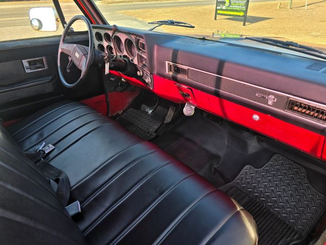 1985 Chevrolet C10 Scottsdale LWB