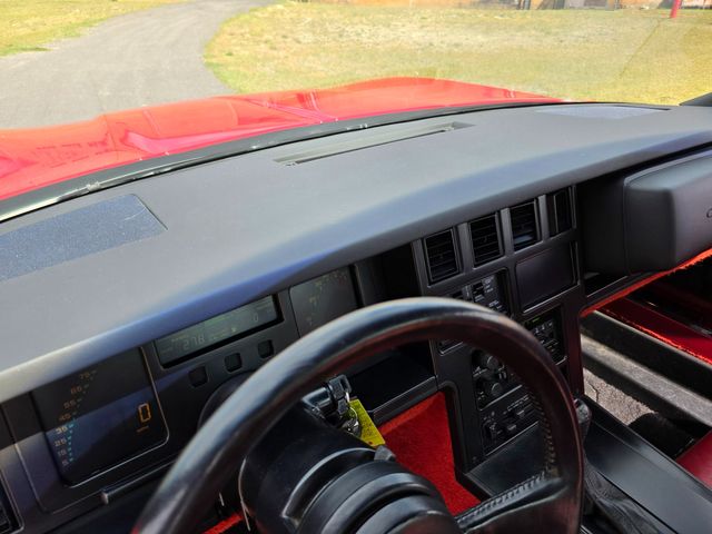 1985 Chevrolet Corvette Coupe 1985 Chevrolet Corvette Coupe