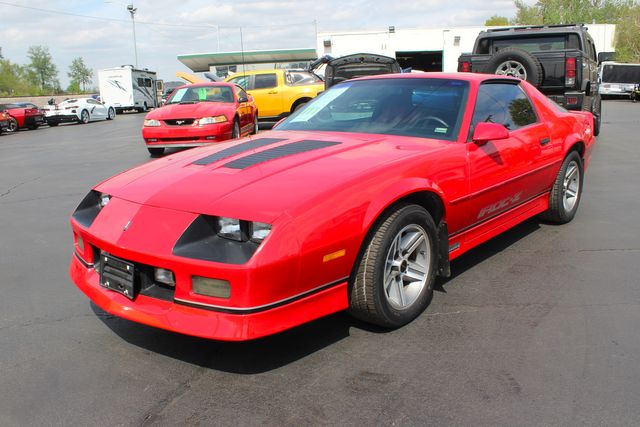 1986 Chevrolet Camaro Z28 IROC | Granite City, Illinois | MasterCars Company Inc. 1986 Chevrolet Camaro Z28 IROC | Granite City, Illinois | MasterCars Company Inc.