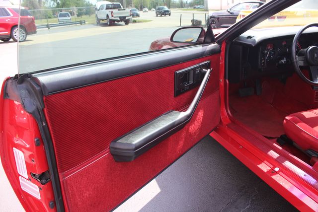 1986 Chevrolet Camaro Z28 IROC | Granite City, Illinois | MasterCars Company Inc. 1986 Chevrolet Camaro Z28 IROC | Granite City, Illinois | MasterCars Company Inc.