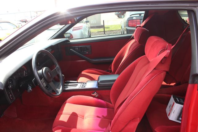 1986 Chevrolet Camaro Z28 IROC | Granite City, Illinois | MasterCars Company Inc.