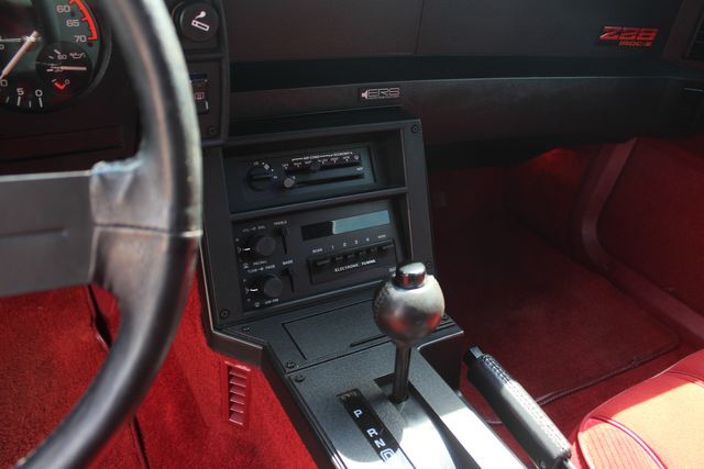 1986 Chevrolet Camaro Z28 IROC | Granite City, Illinois | MasterCars Company Inc.