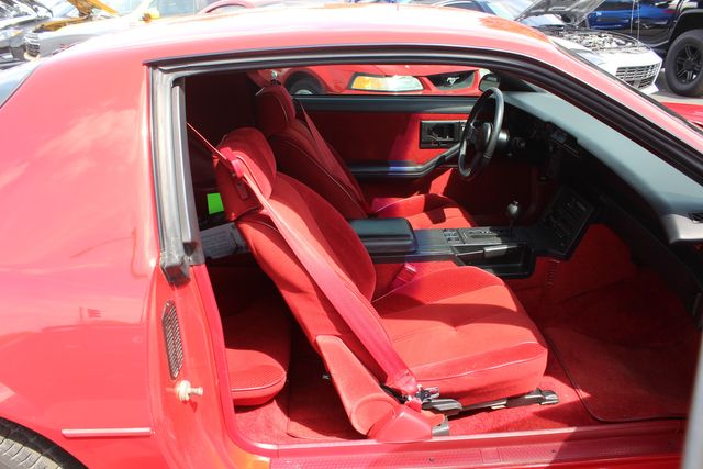 1986 Chevrolet Camaro Z28 IROC | Granite City, Illinois | MasterCars Company Inc.