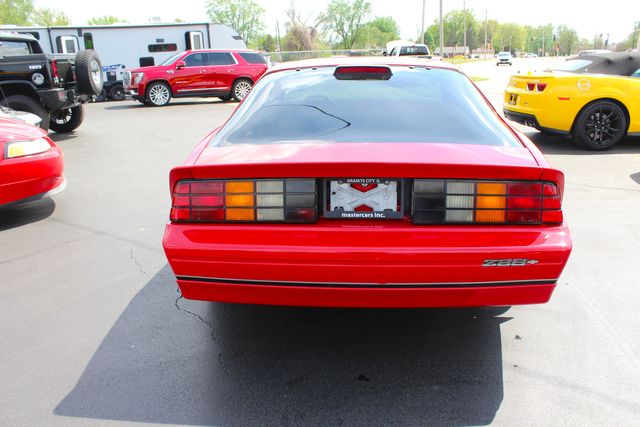1986 Chevrolet Camaro Z28 IROC | Granite City, Illinois | MasterCars Company Inc. 1986 Chevrolet Camaro Z28 IROC | Granite City, Illinois | MasterCars Company Inc.