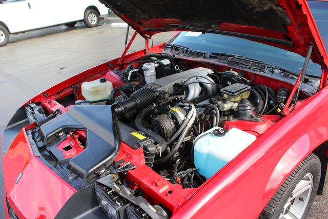 1986 Chevrolet Camaro Z28 IROC | Granite City, Illinois | MasterCars Company Inc. 1986 Chevrolet Camaro Z28 IROC | Granite City, Illinois | MasterCars Company Inc.