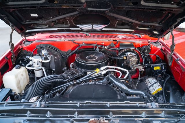 1986 Chevrolet K20 Silverado Camper Special 2500 350ci V8 Engine 4x4 | Dallas, TX | RPM Garage 1986 Chevrolet K20 Silverado Camper Special 2500 350ci V8 Engine 4x4 | Dallas, TX | RPM Garage