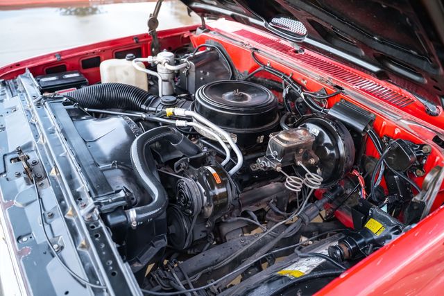 1986 Chevrolet K20 Silverado Camper Special 2500 350ci V8 Engine 4x4 | Dallas, TX | RPM Garage 1986 Chevrolet K20 Silverado Camper Special 2500 350ci V8 Engine 4x4 | Dallas, TX | RPM Garage
