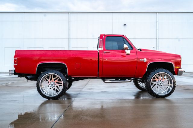 1986 Chevrolet K20 Silverado Camper Special 2500 350ci V8 Engine 4x4 | Dallas, TX | RPM Garage 1986 Chevrolet K20 Silverado Camper Special 2500 350ci V8 Engine 4x4 | Dallas, TX | RPM Garage