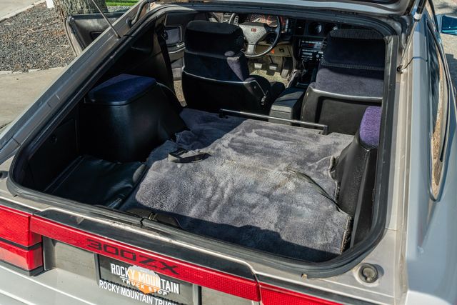1986 Nissan 300ZX Coupe 5-SPEED MANUAL / CLEAN CARFAX / T TOP | Dallas, TX | Rocky Mountain Truck Stop Dallas 1986 Nissan 300ZX Coupe 5-SPEED MANUAL / CLEAN CARFAX / T TOP | Dallas, TX | Rocky Mountain Truck Stop Dallas