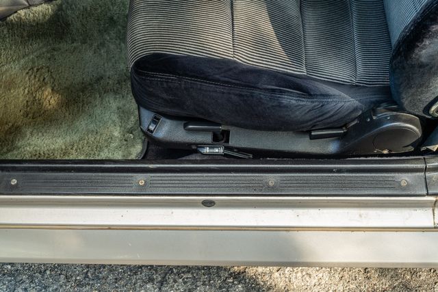 1986 Nissan 300ZX Coupe 5-SPEED MANUAL / CLEAN CARFAX / T TOP | Austin, TX | Rocky Mountain Truck Stop Austin 1986 Nissan 300ZX Coupe 5-SPEED MANUAL / CLEAN CARFAX / T TOP | Austin, TX | Rocky Mountain Truck Stop Austin