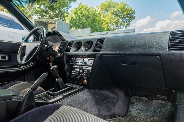 1986 Nissan 300ZX Coupe 5-SPEED MANUAL / CLEAN CARFAX / T TOP | Dallas, TX | Rocky Mountain Truck Stop Dallas 1986 Nissan 300ZX Coupe 5-SPEED MANUAL / CLEAN CARFAX / T TOP | Dallas, TX | Rocky Mountain Truck Stop Dallas