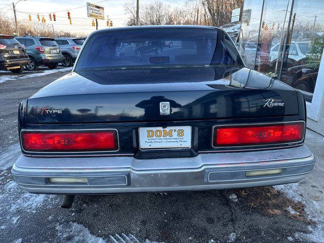 1987 Buick Riviera Base