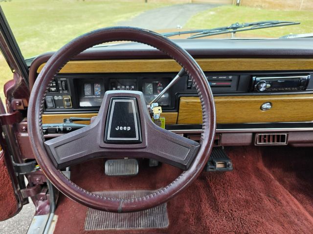 1987 Jeep Grand Wagoneer Base 1987 Jeep Grand Wagoneer Base