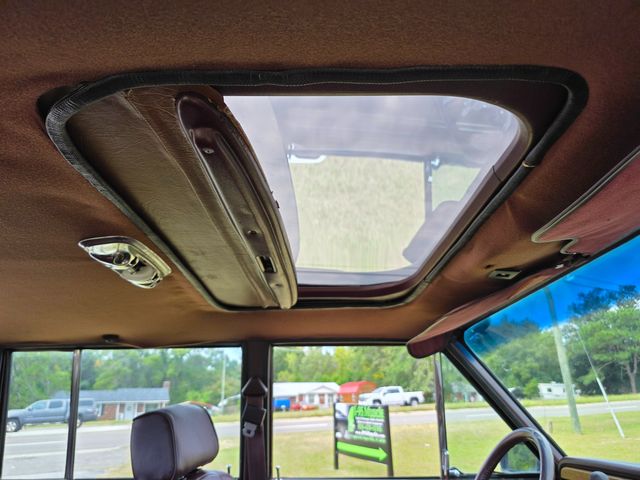 1987 Jeep Grand Wagoneer Base 1987 Jeep Grand Wagoneer Base