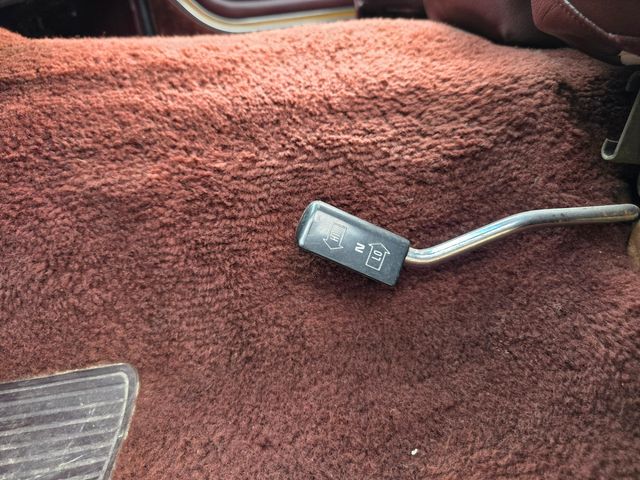 1987 Jeep Grand Wagoneer Base 1987 Jeep Grand Wagoneer Base