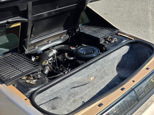 1987 Pontiac Fiero SE