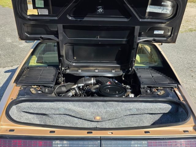 1987 Pontiac Fiero SE 1987 Pontiac Fiero SE