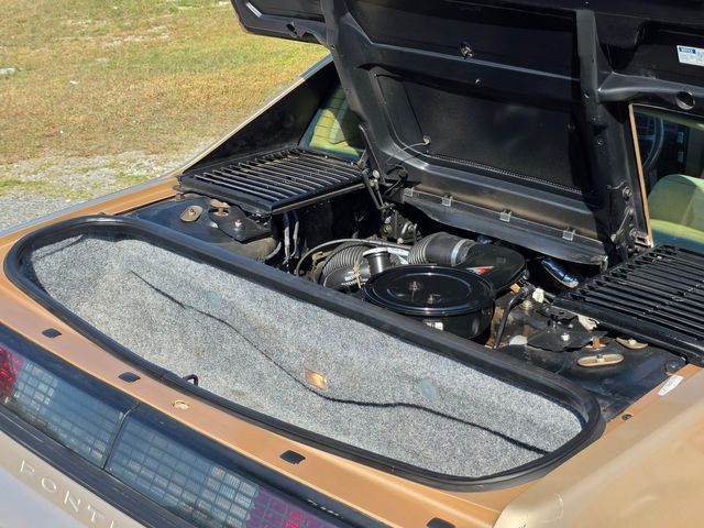 1987 Pontiac Fiero SE