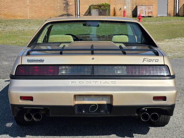 1987 Pontiac Fiero SE 1987 Pontiac Fiero SE