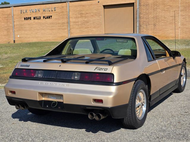 1987 Pontiac Fiero SE 1987 Pontiac Fiero SE
