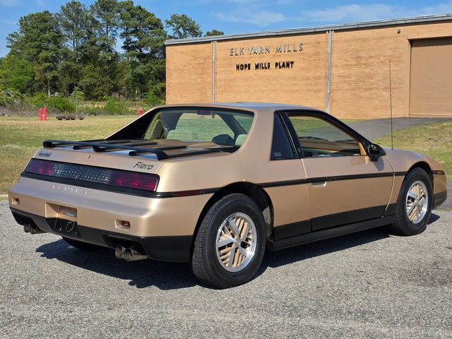 1987 Pontiac Fiero SE 1987 Pontiac Fiero SE