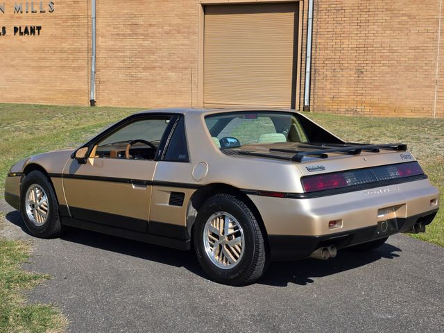 1987 Pontiac Fiero SE 1987 Pontiac Fiero SE
