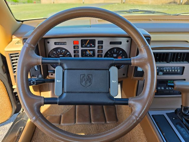 1987 Pontiac Fiero SE