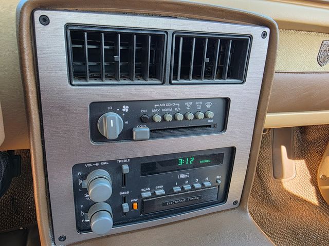 1987 Pontiac Fiero SE