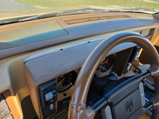 1987 Pontiac Fiero SE