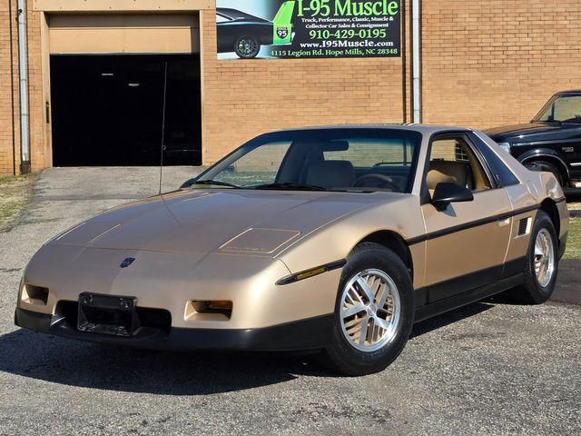 1987 Pontiac Fiero SE 1987 Pontiac Fiero SE