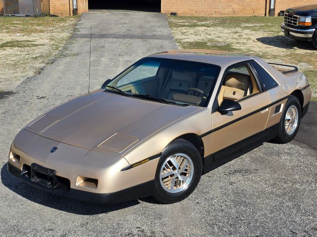 1987 Pontiac Fiero SE 1987 Pontiac Fiero SE