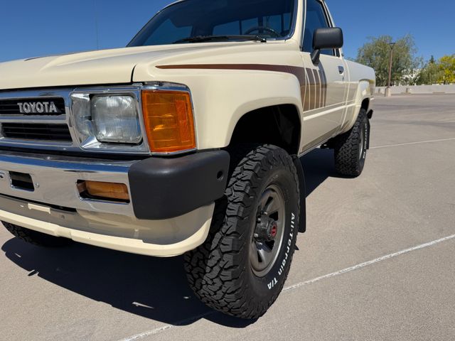 1987 Toyota Pickup SR5 4X4