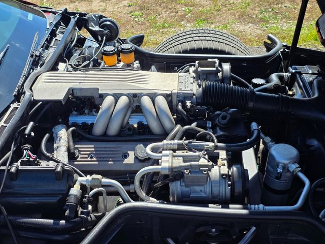 1988 Chevrolet Corvette Coupe 1988 Chevrolet Corvette Coupe