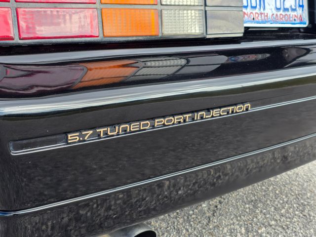 1989 Chevrolet Camaro Z28 IROC-Z 1989 Chevrolet Camaro Z28 IROC-Z