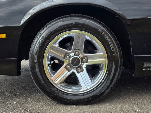 1989 Chevrolet Camaro Z28 IROC-Z 1989 Chevrolet Camaro Z28 IROC-Z