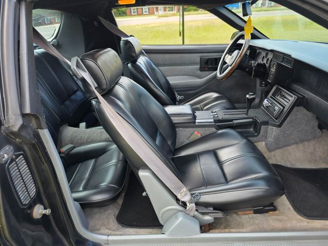 1989 Chevrolet Camaro Z28 IROC-Z 1989 Chevrolet Camaro Z28 IROC-Z