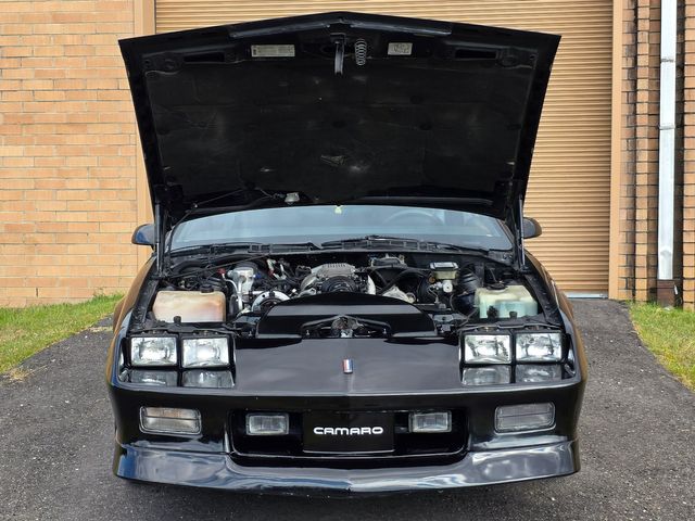 1989 Chevrolet Camaro Z28 IROC-Z 1989 Chevrolet Camaro Z28 IROC-Z