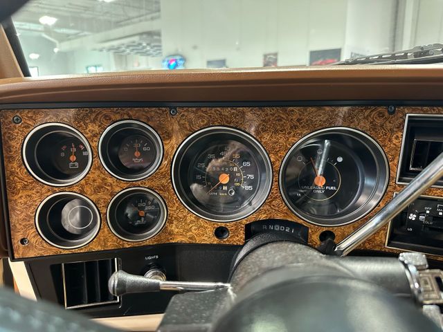 1989 GMC Suburban Tan tan | Irving, Texas | Hopper Motorplex 1989 GMC Suburban Tan tan | Irving, Texas | Hopper Motorplex